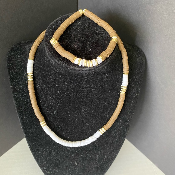 Necklace and bracelet set - Picture 7 of 8